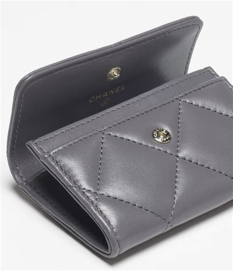 chanel small card holder|chanel 19 flap card holder.